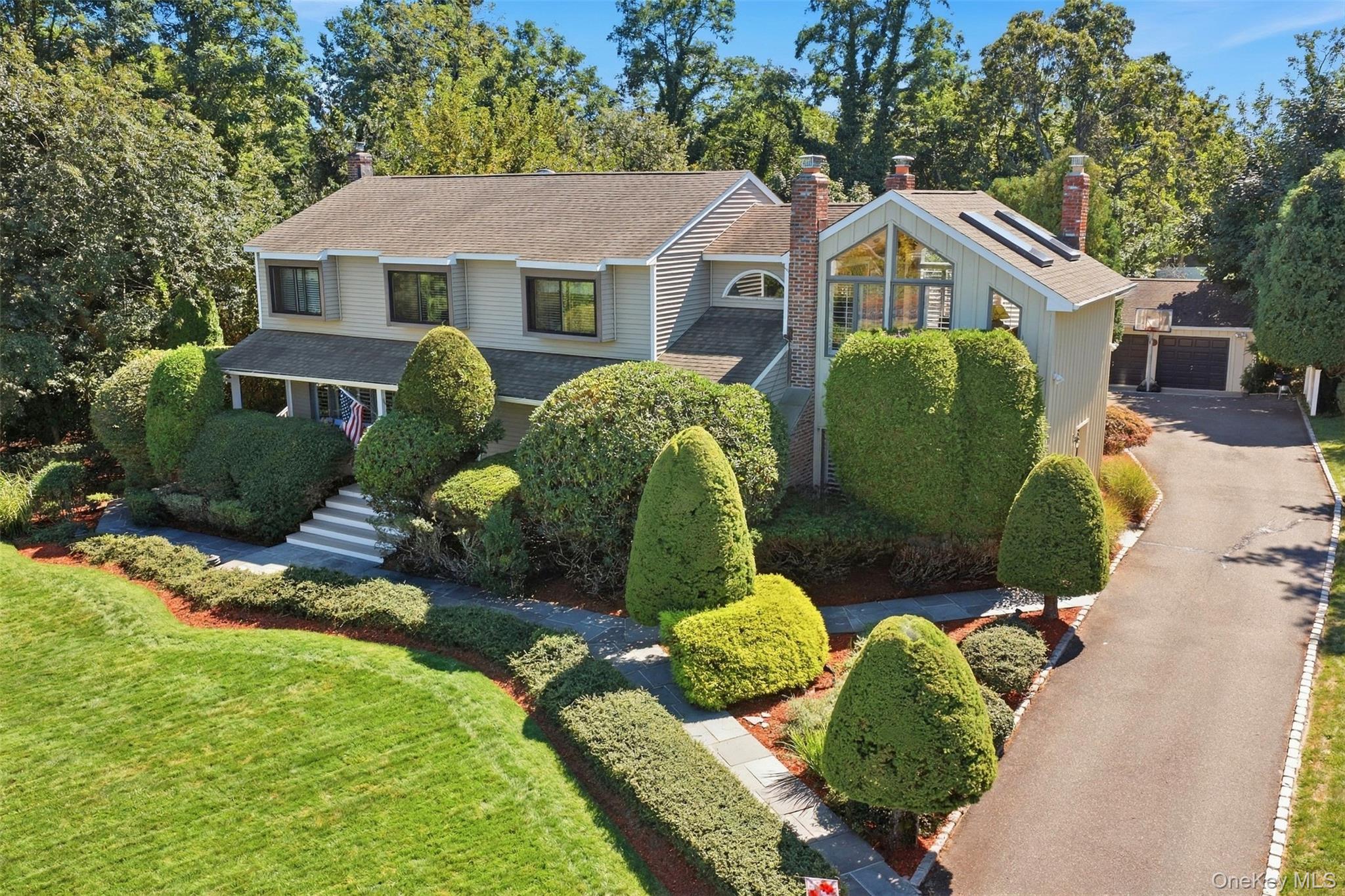 14 Seacliff Lane Property Photo 2