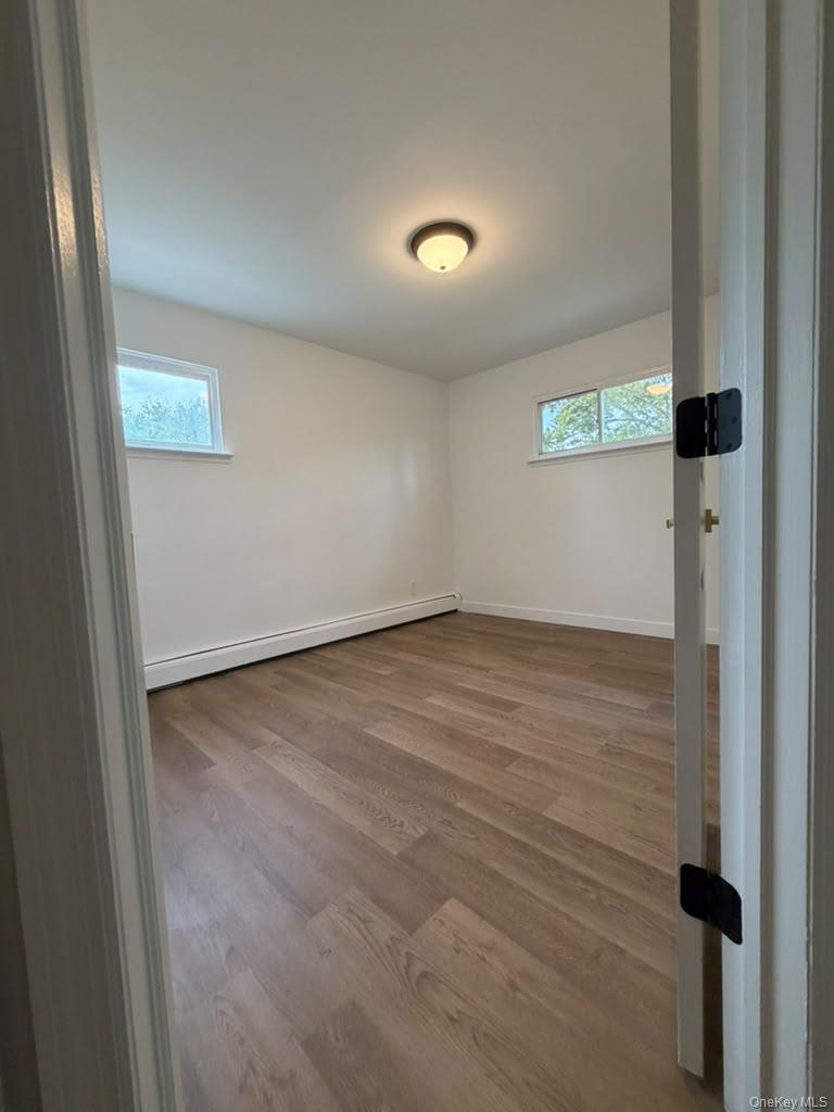 2602 Knickerbocker Avenue Property Photo 5