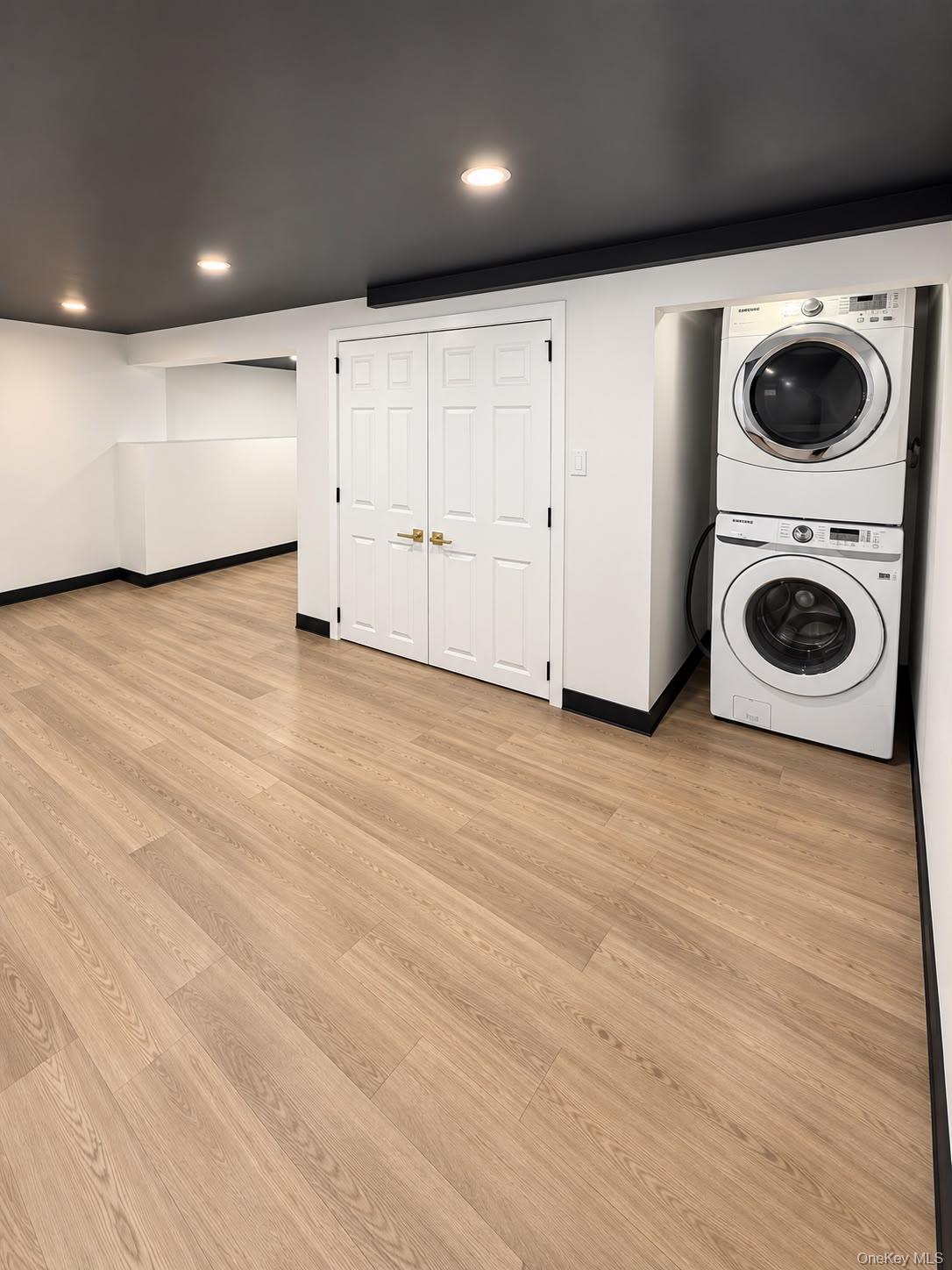 2602 Knickerbocker Avenue Property Photo 8