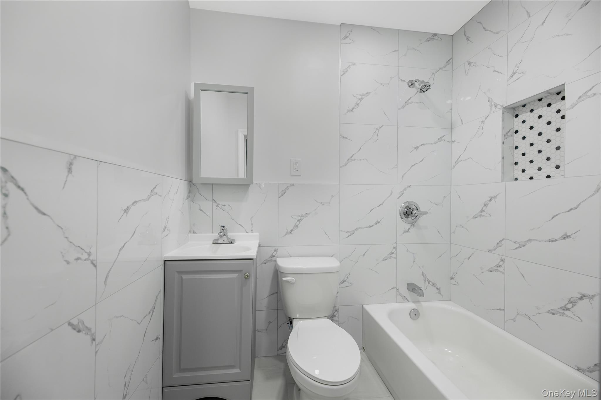 1893 Longfellow Avenue Property Photo 14