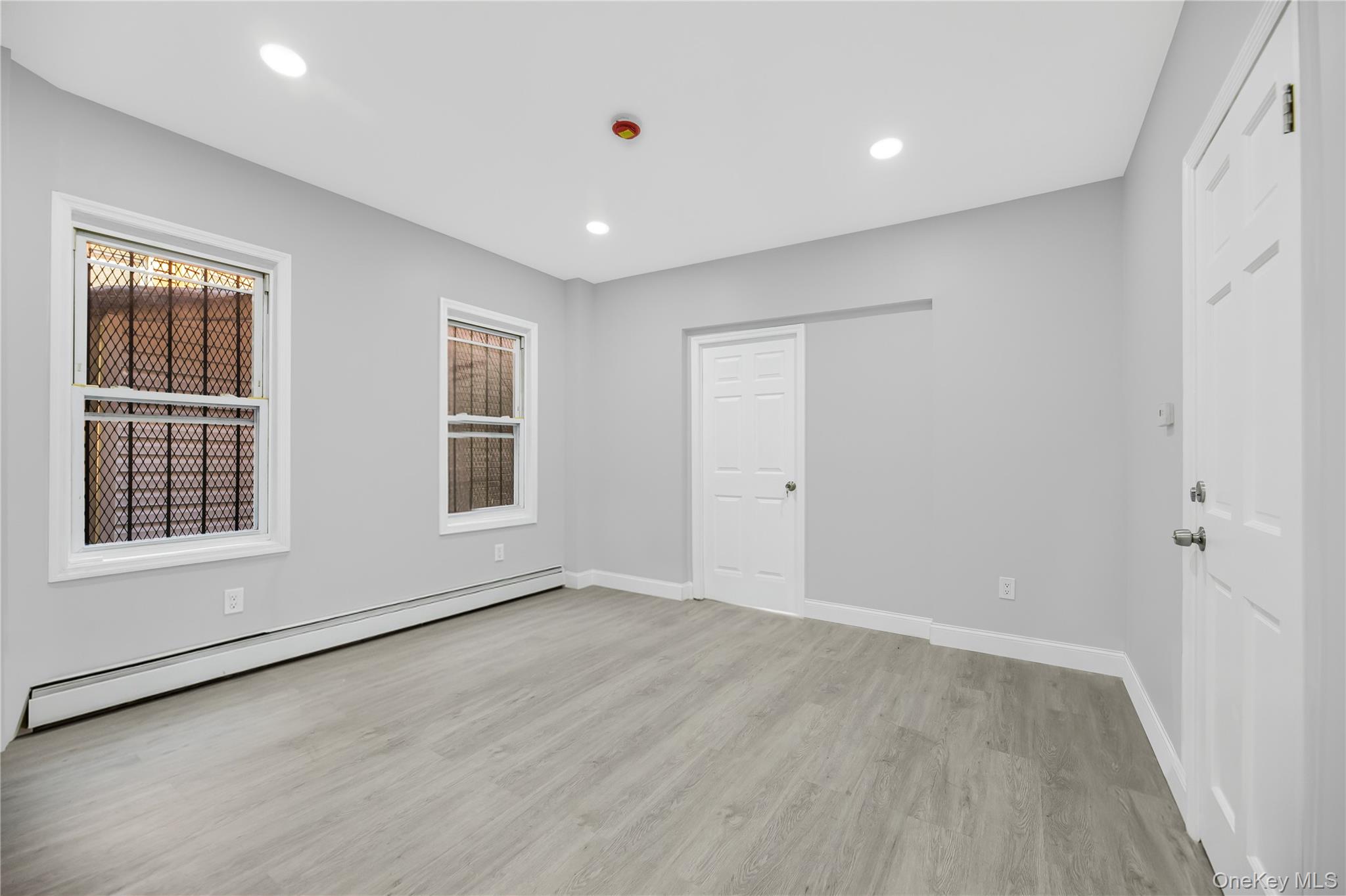 1893 Longfellow Avenue Property Photo 18