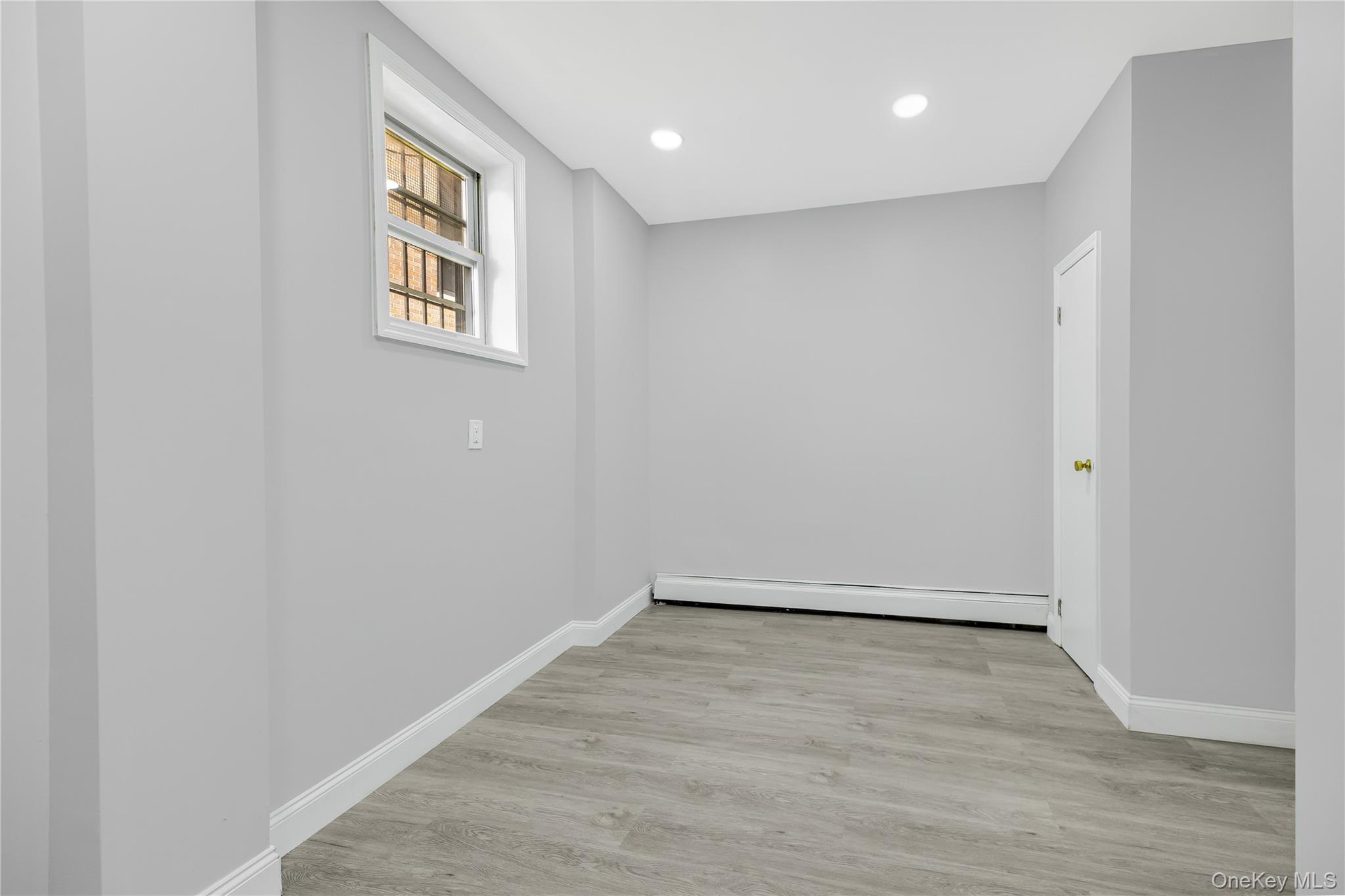 1893 Longfellow Avenue Property Photo 19