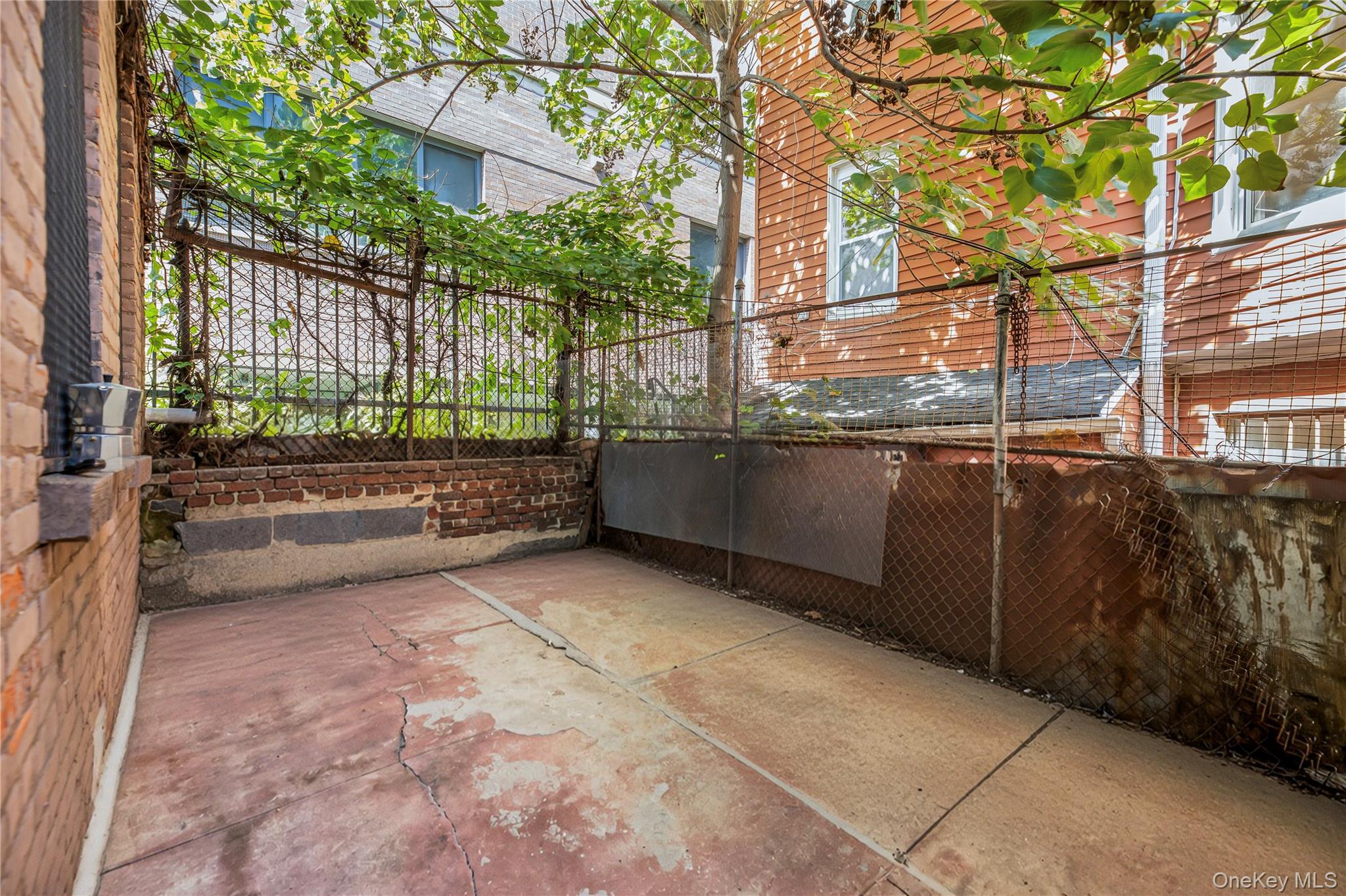 1893 Longfellow Avenue Property Photo 30
