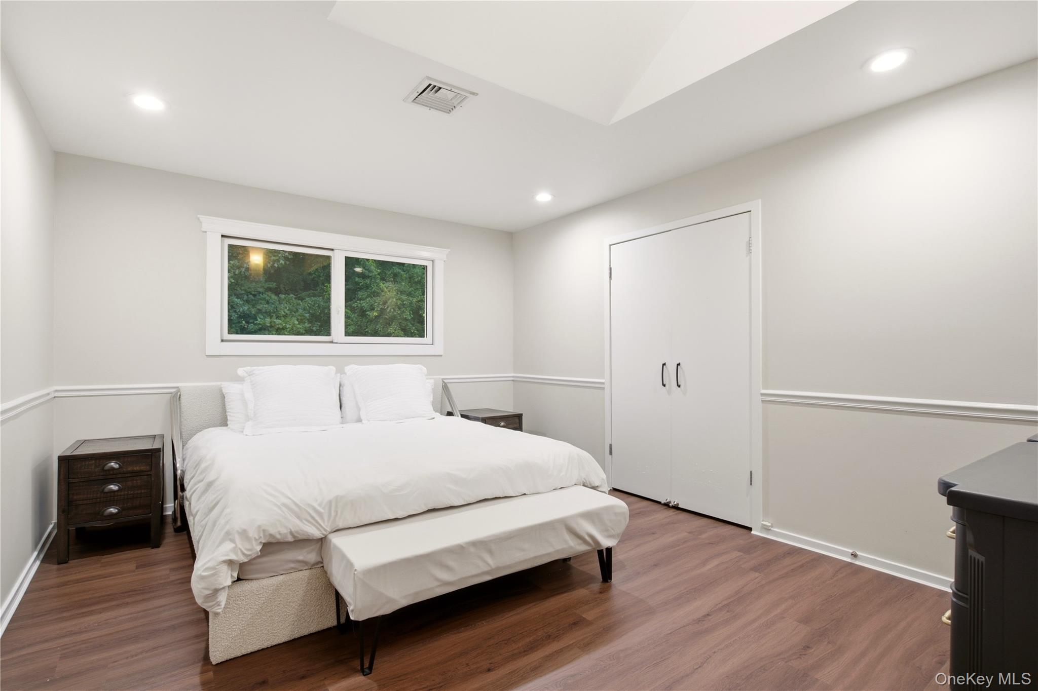 8 Target Rock Road Property Photo 22
