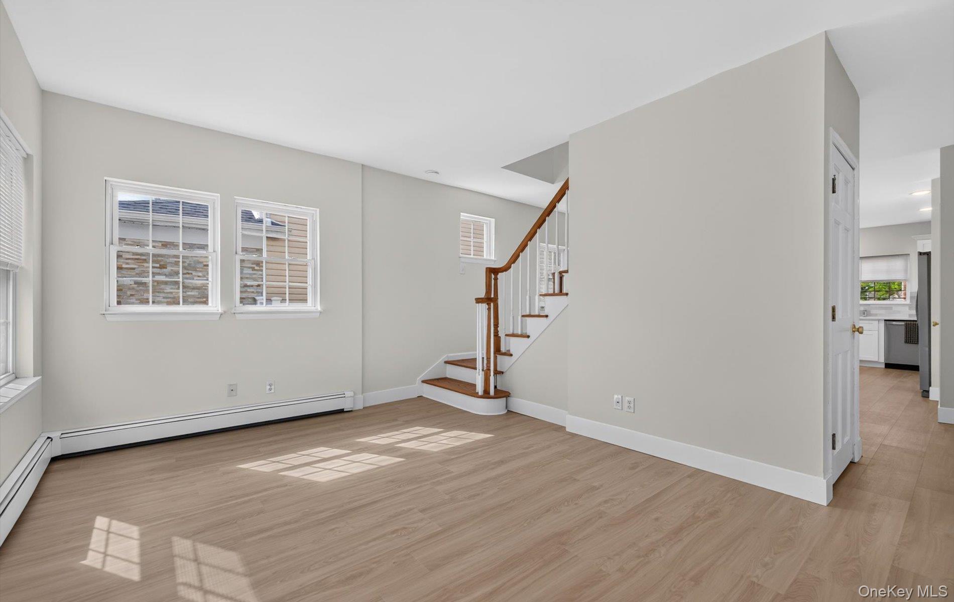 8548 257th Street Property Photo 9
