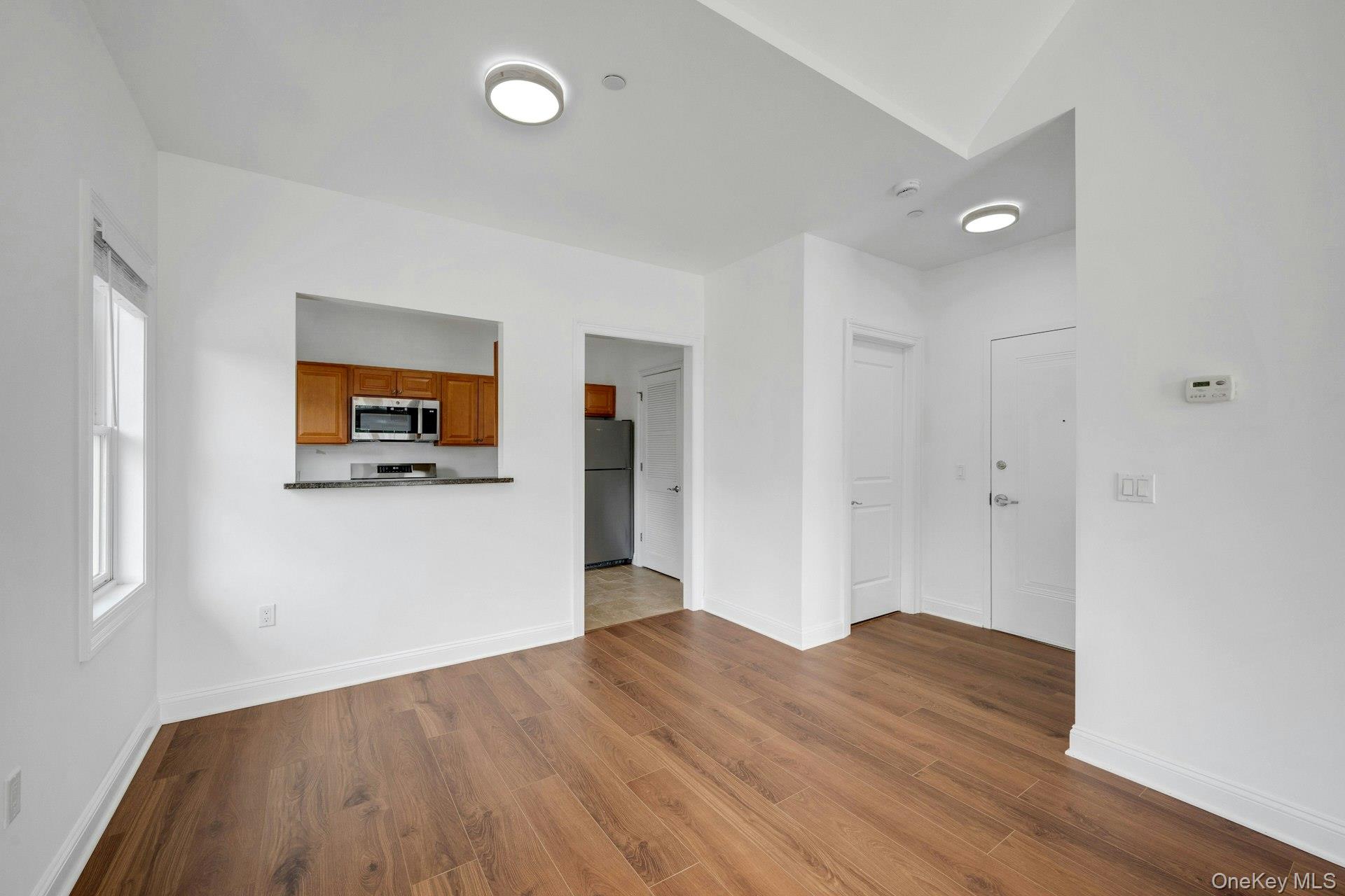 402 Main Street 4b Property Photo 9