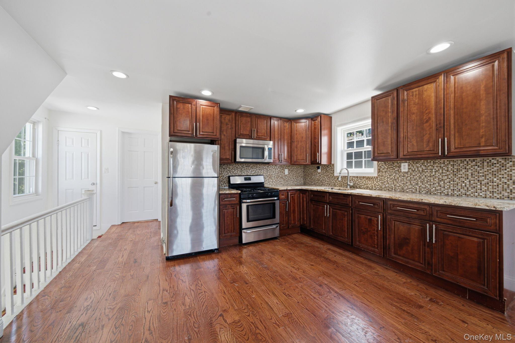119-27 191st Street Property Photo 13
