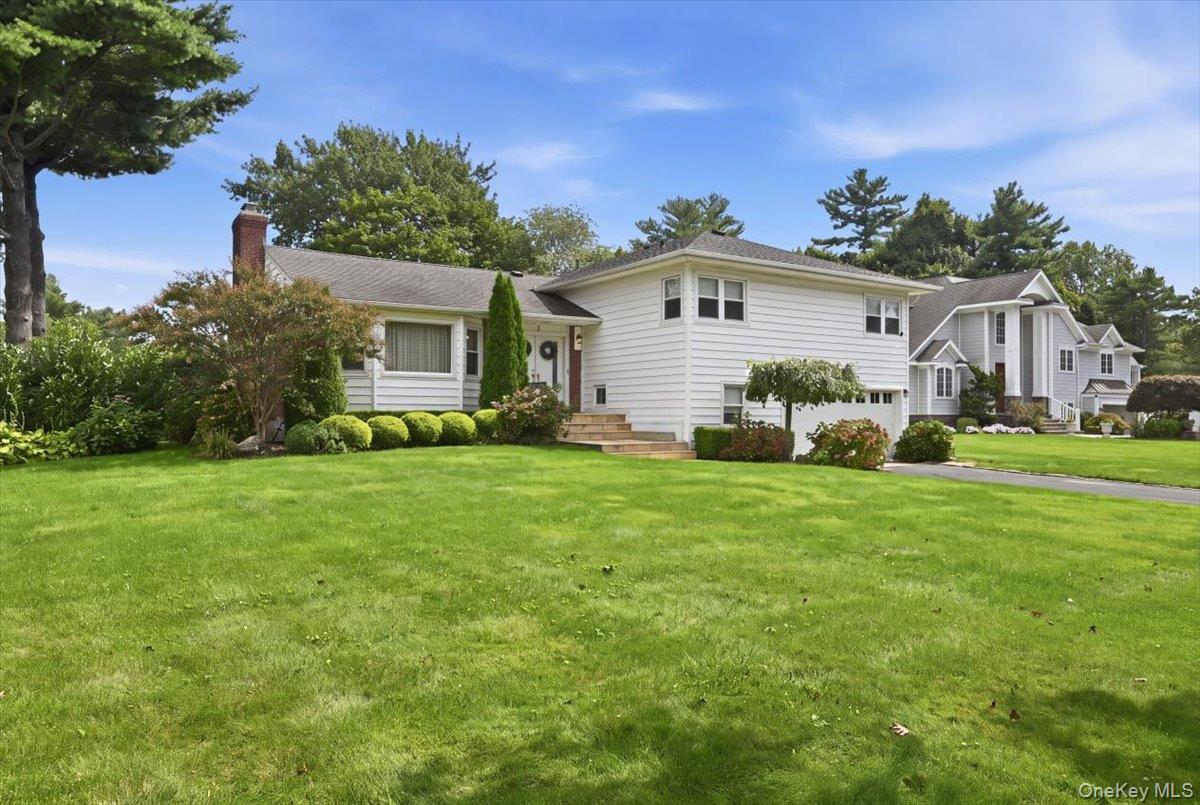 3 Maplewood Lane Property Photo 2