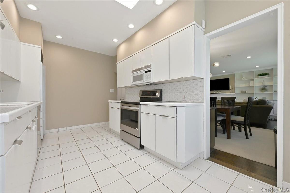 3 Maplewood Lane Property Photo 10