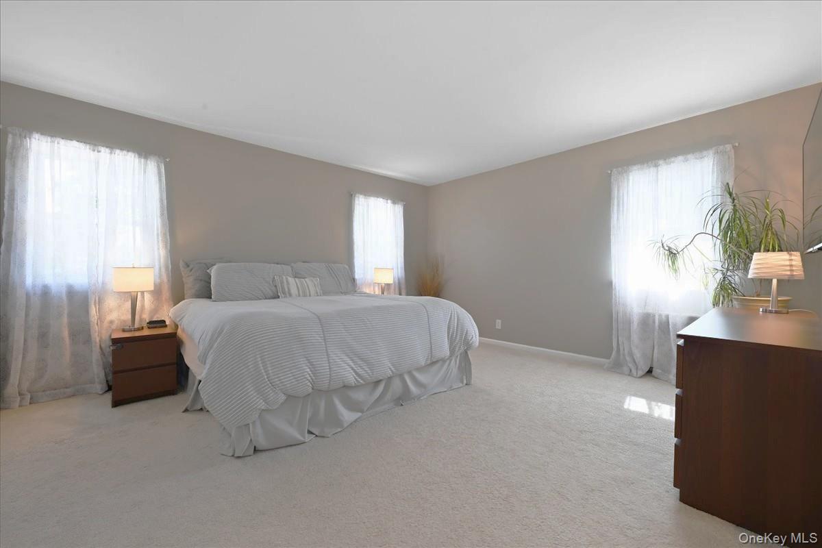 3 Maplewood Lane Property Photo 12