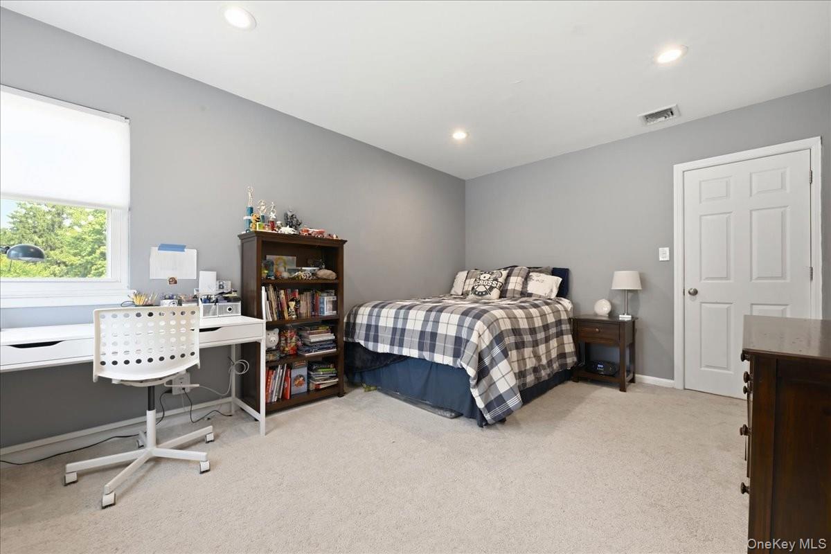 3 Maplewood Lane Property Photo 16