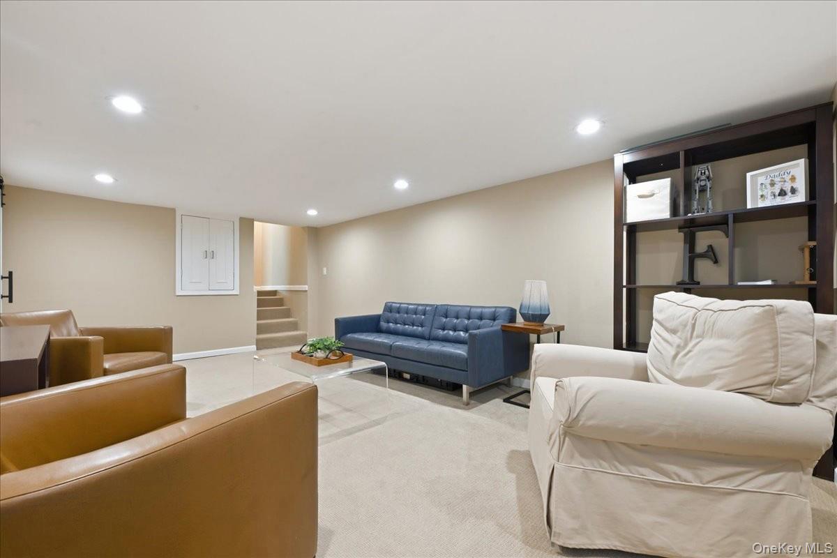 3 Maplewood Lane Property Photo 23