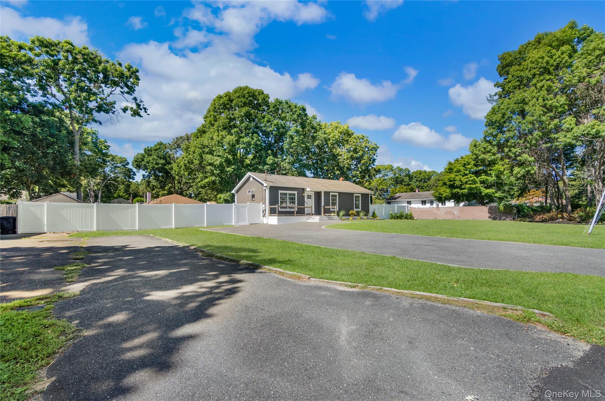 108 Floyd Road Property Photo 3