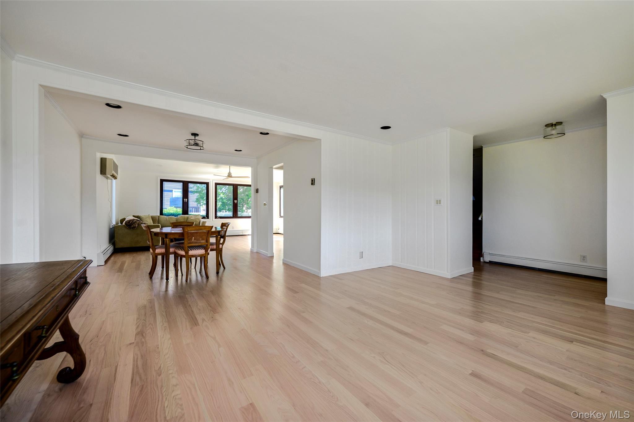 190 W Waukena Avenue Property Photo 2