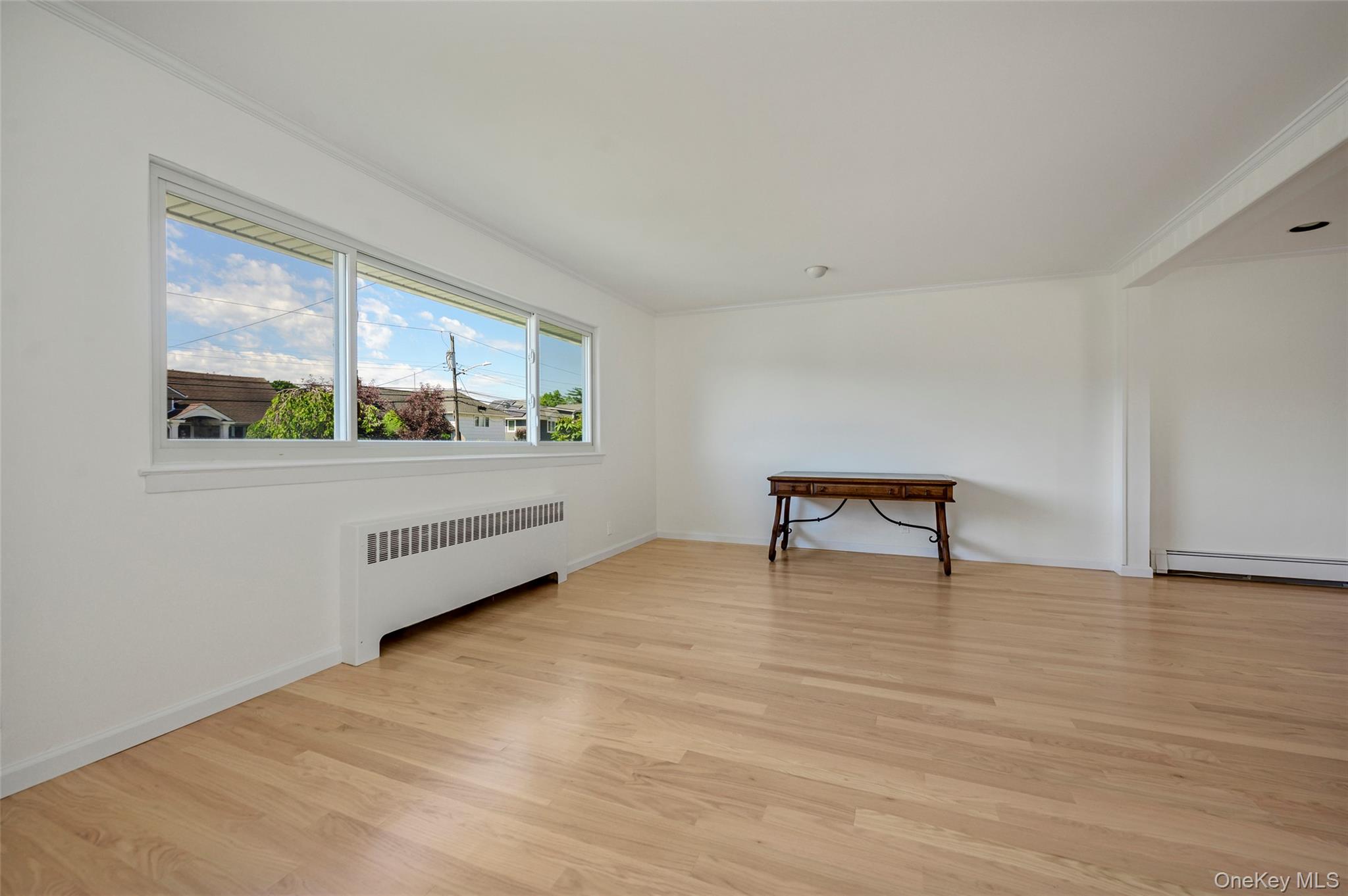 190 W Waukena Avenue Property Photo 7