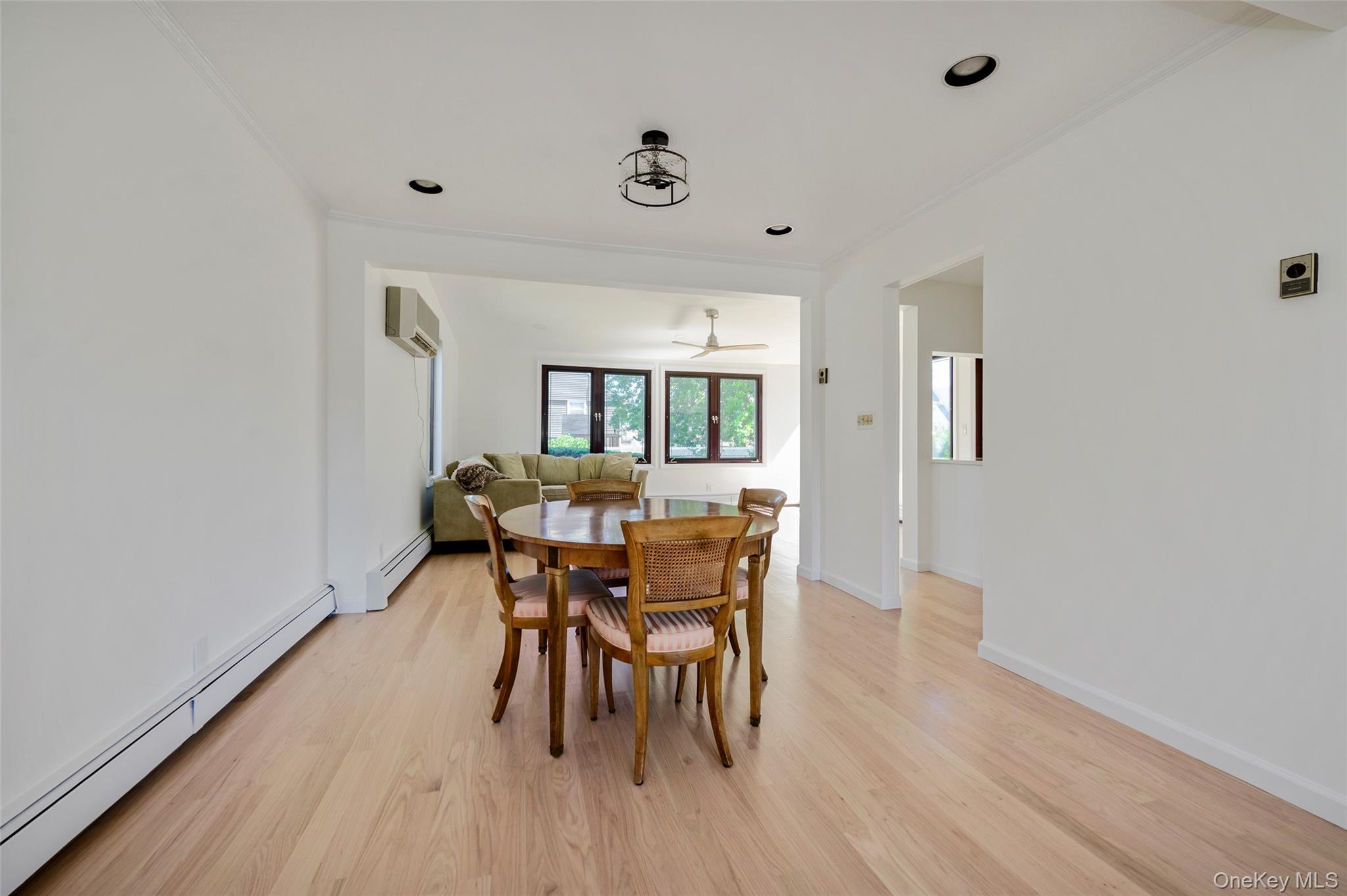 190 W Waukena Avenue Property Photo 8