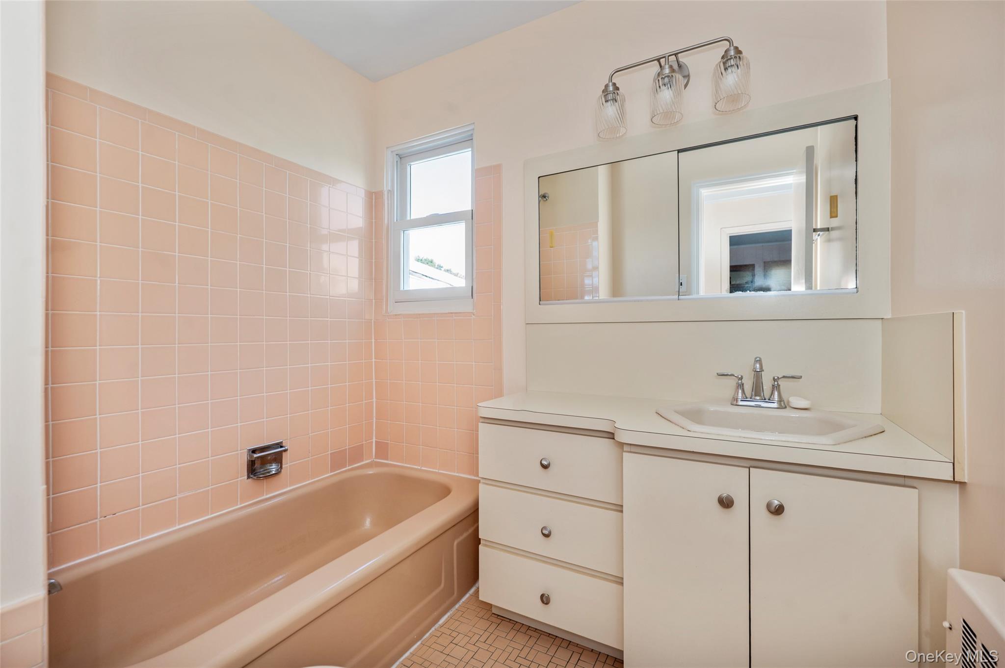 190 W Waukena Avenue Property Photo 16
