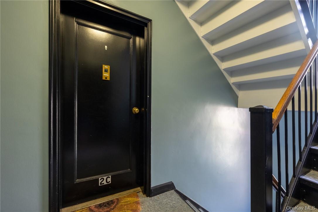 33 E Grand Street C2c Property Photo 3