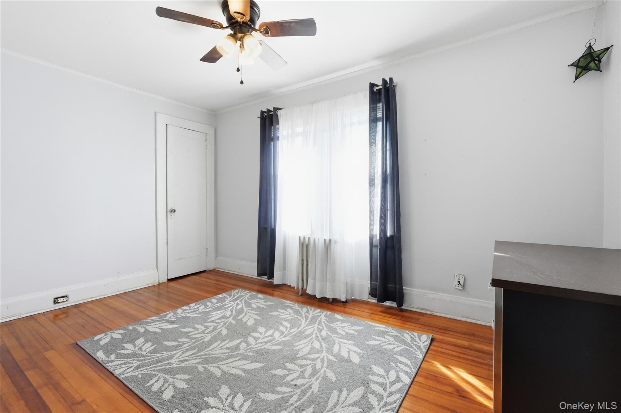2913 Davis Street Property Photo 16