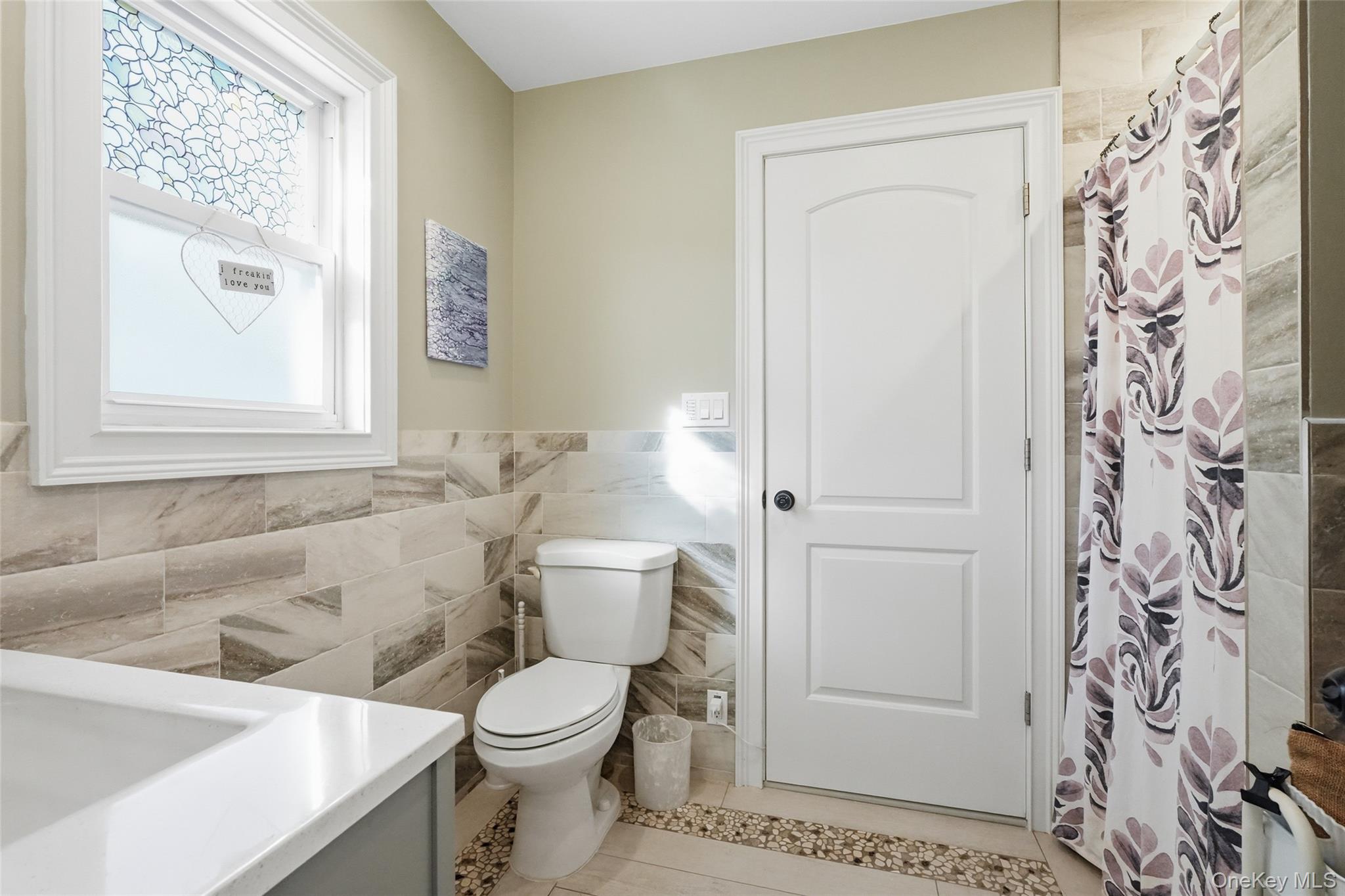 2913 Davis Street Property Photo 23