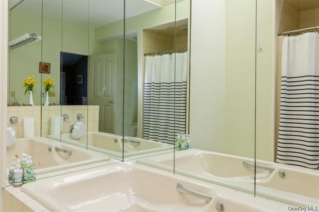 34 Harbour Property Photo 13