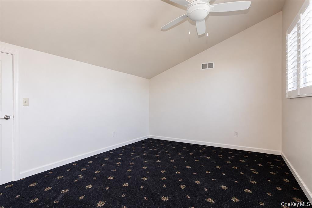 34 Harbour Property Photo 16