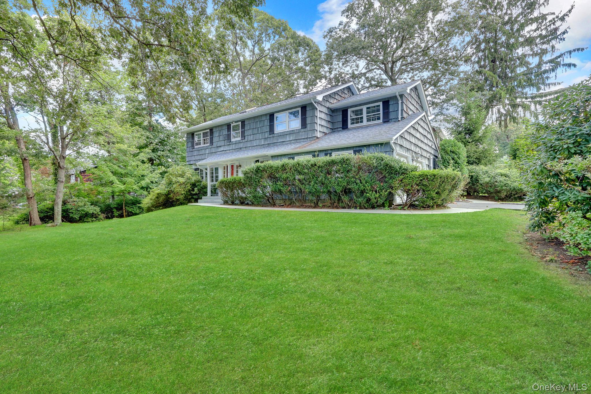 15 Tobi Lane Property Photo 2