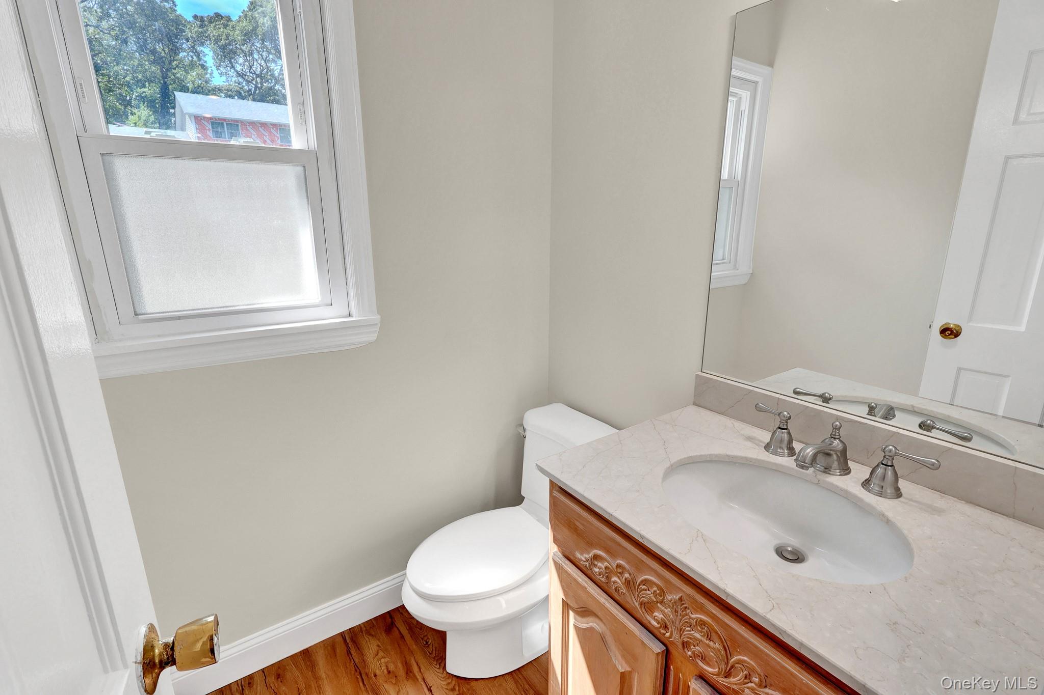15 Tobi Lane Property Photo 18