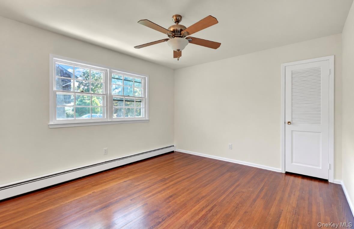 15 Tobi Lane Property Photo 24