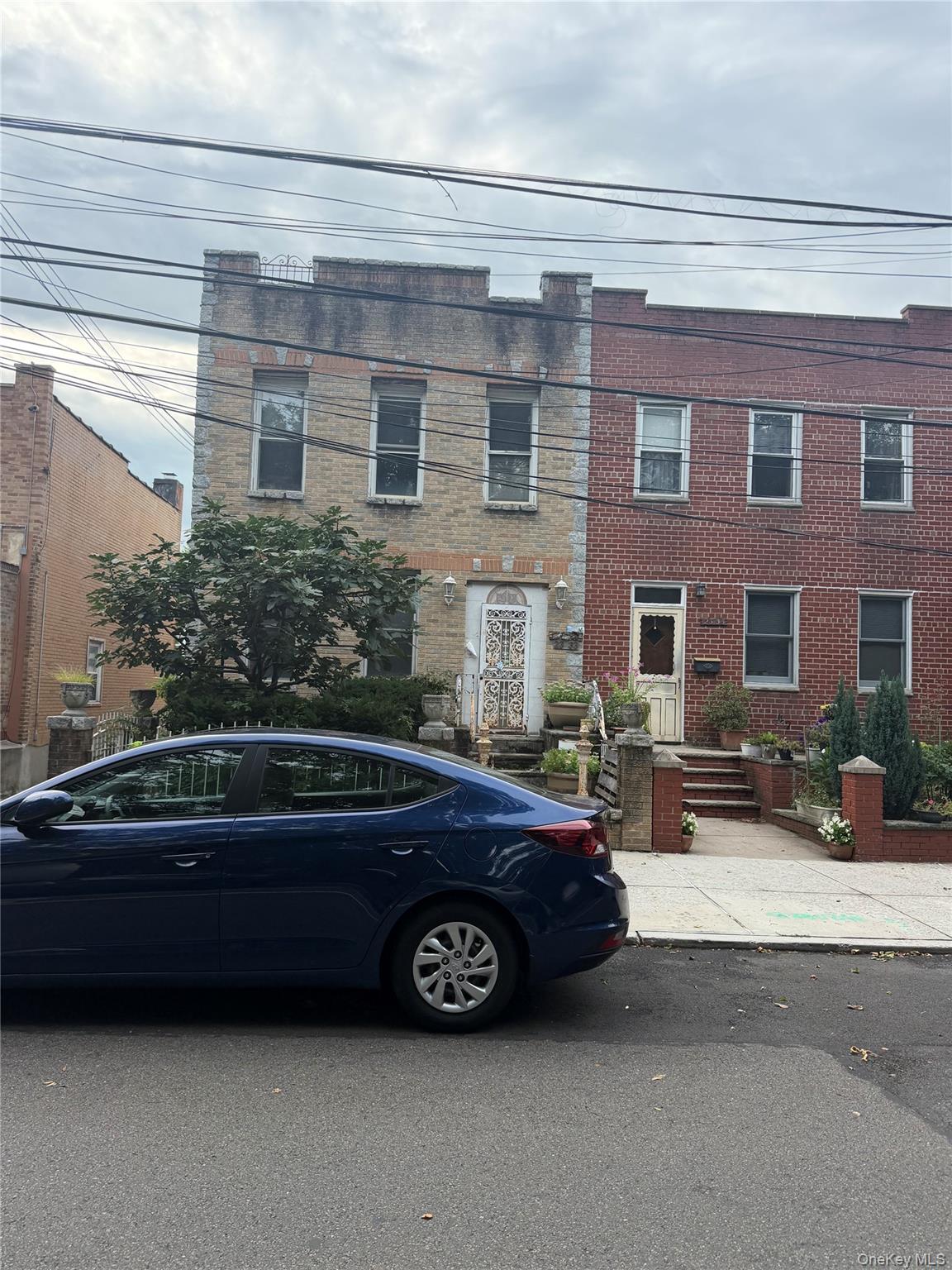 23-33 24th Street Property Photo 1