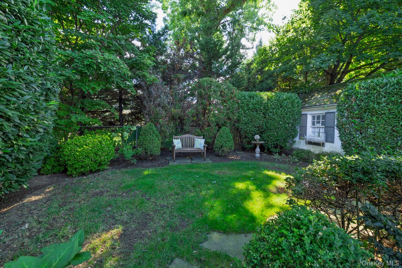 455 Morris Avenue Property Photo 20