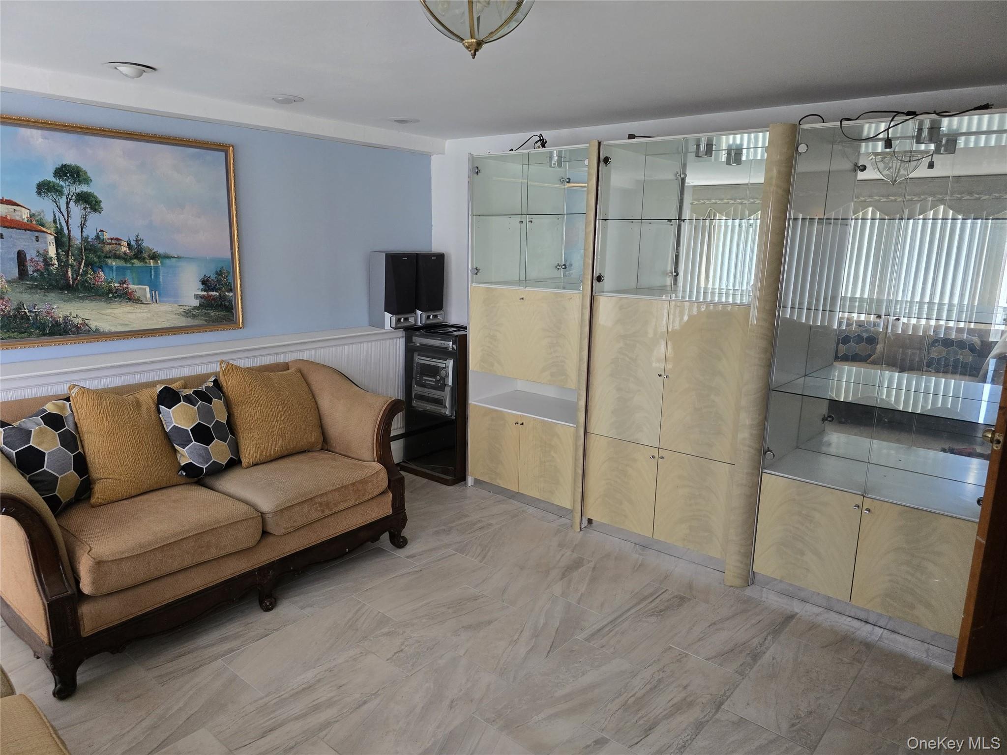 950 Linkwood Drive Property Photo 15