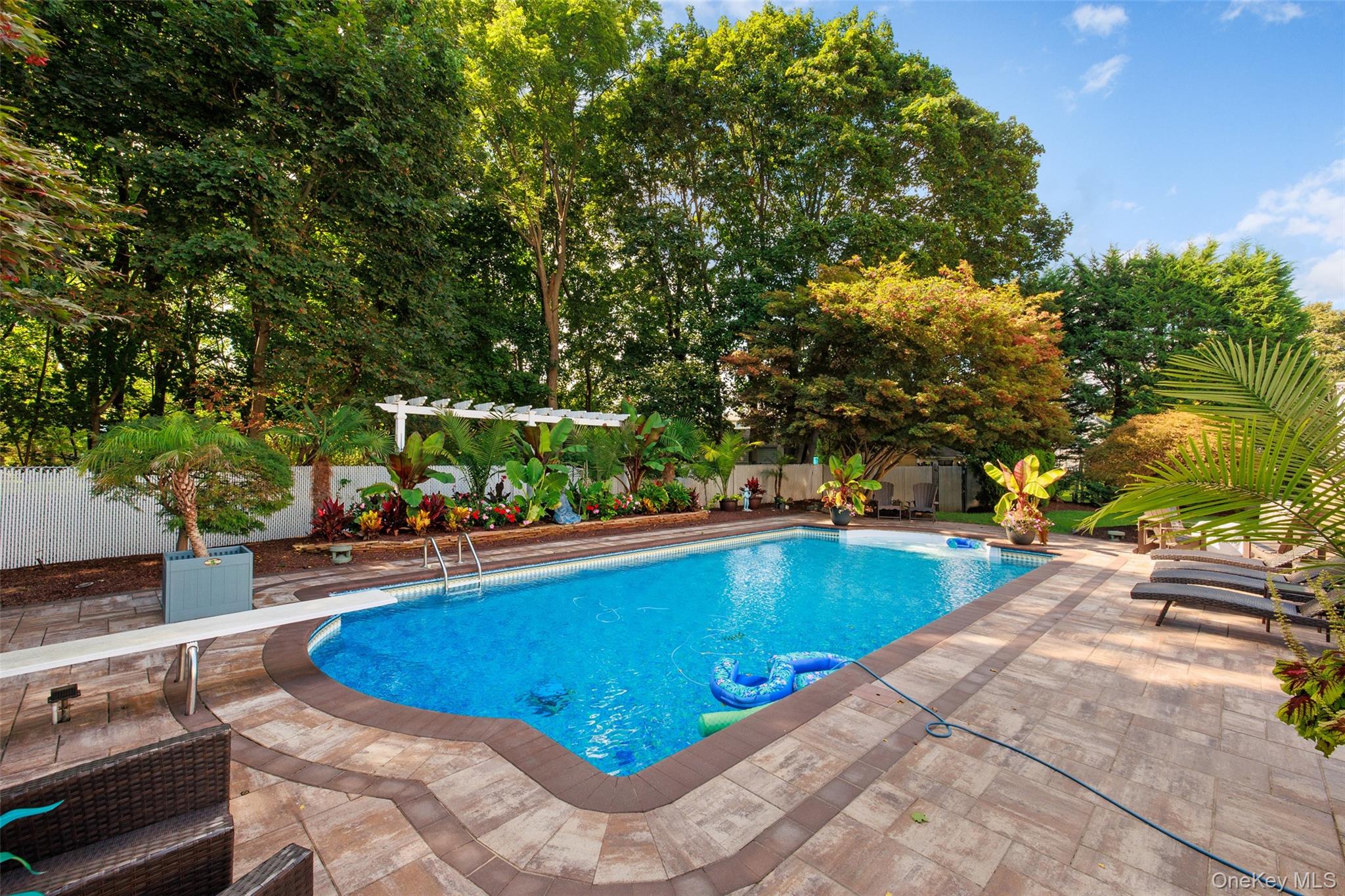 20 Millennium Court Property Photo 44