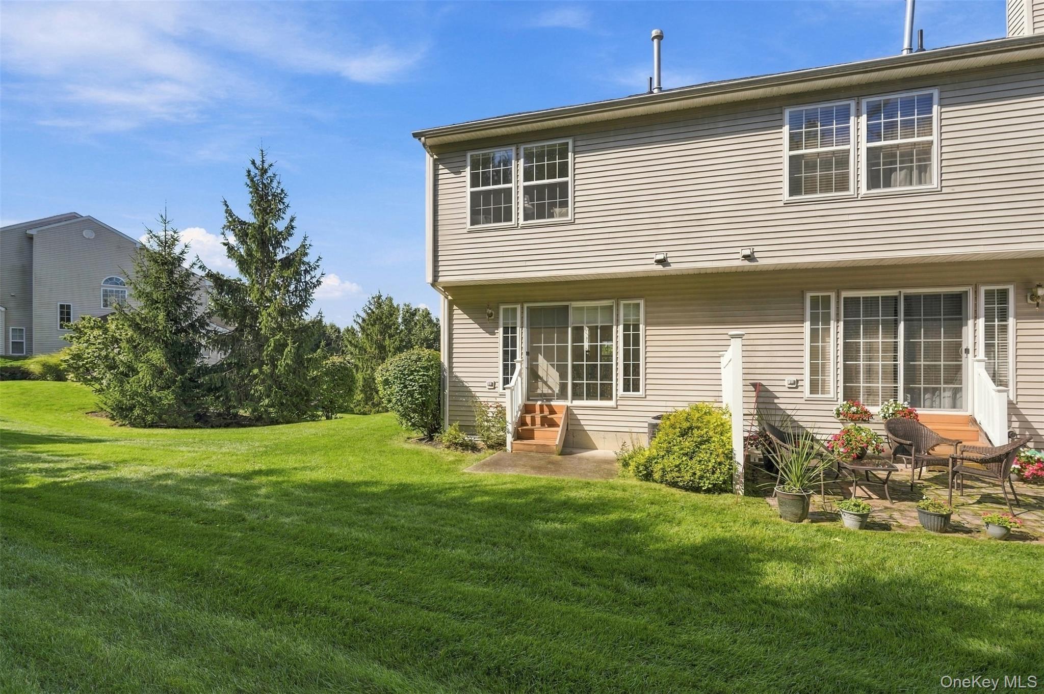 1402 Pondview Loop Property Photo 8