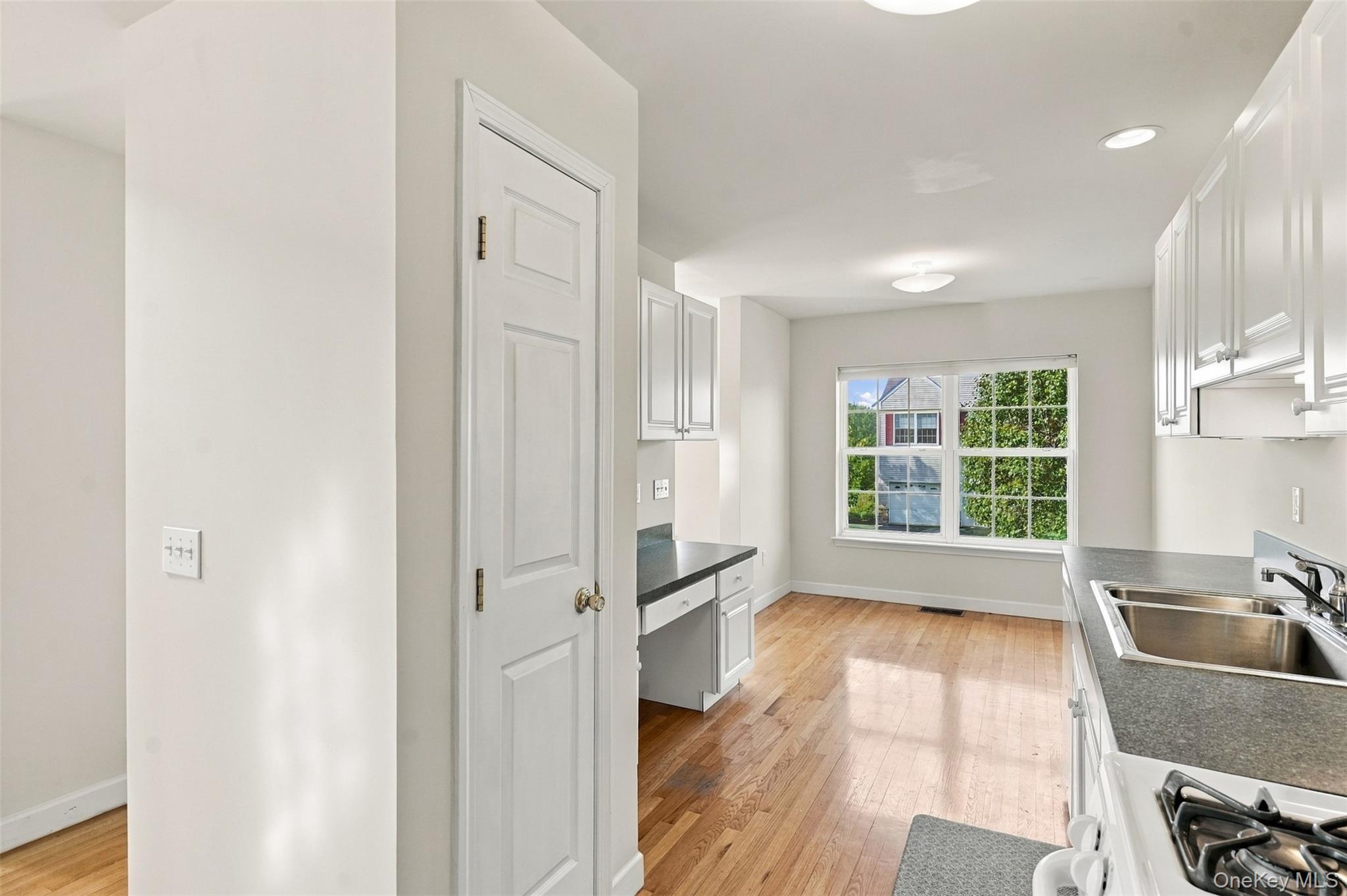 1402 Pondview Loop Property Photo 22