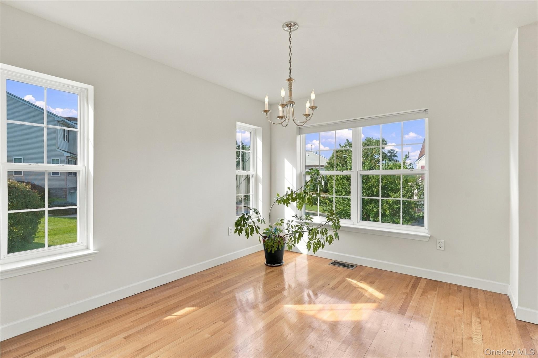1402 Pondview Loop Property Photo 23