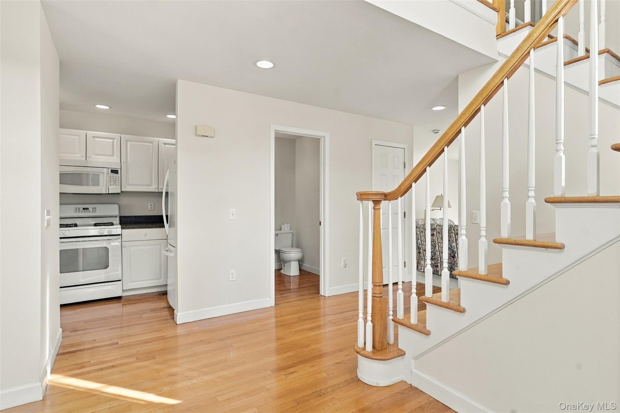 1402 Pondview Loop Property Photo 27
