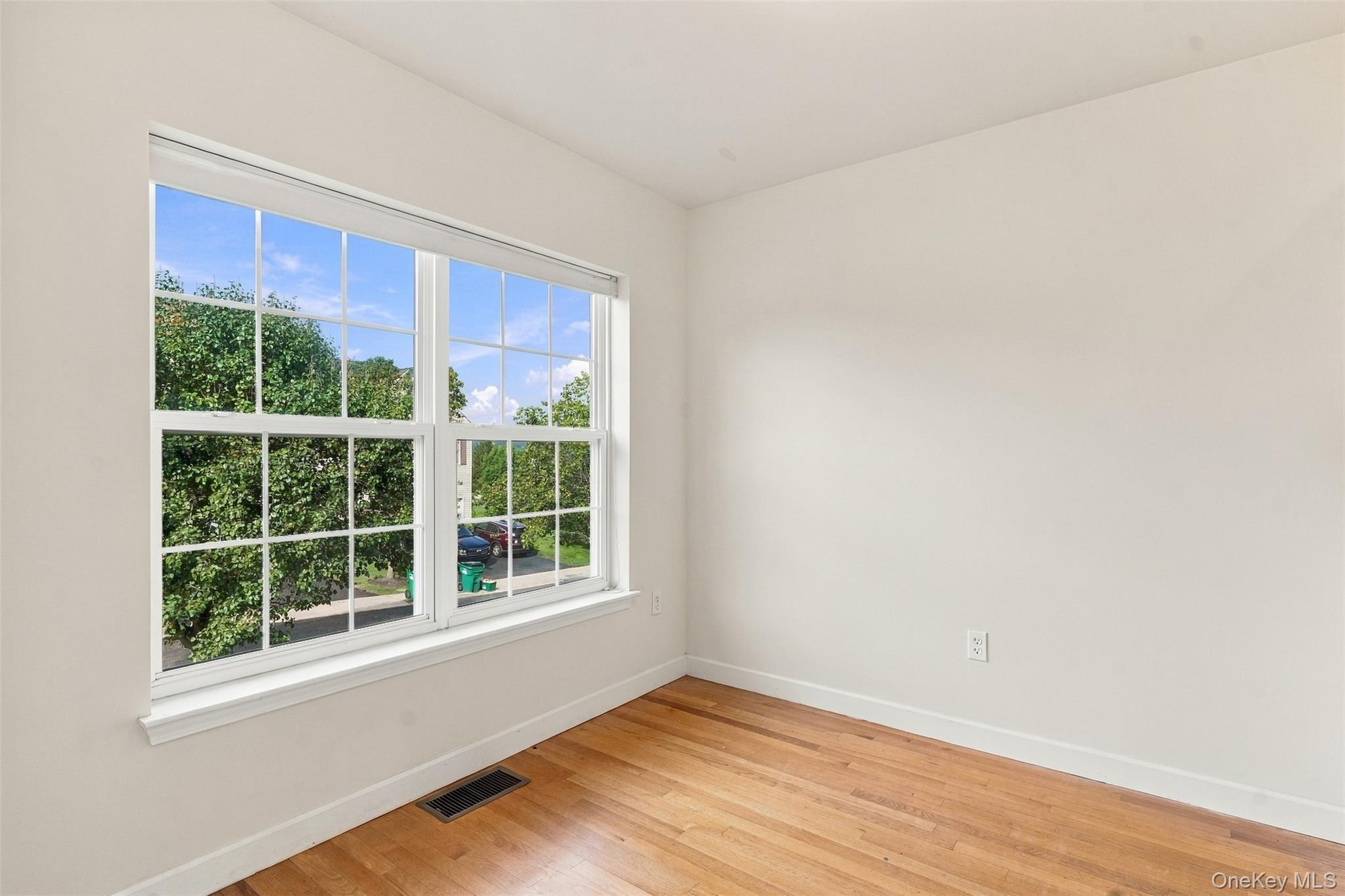 1402 Pondview Loop Property Photo 30