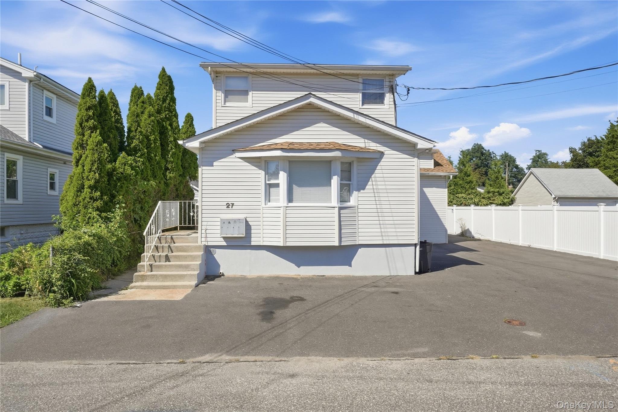 27 Willoughby Place 1 Property Photo 1