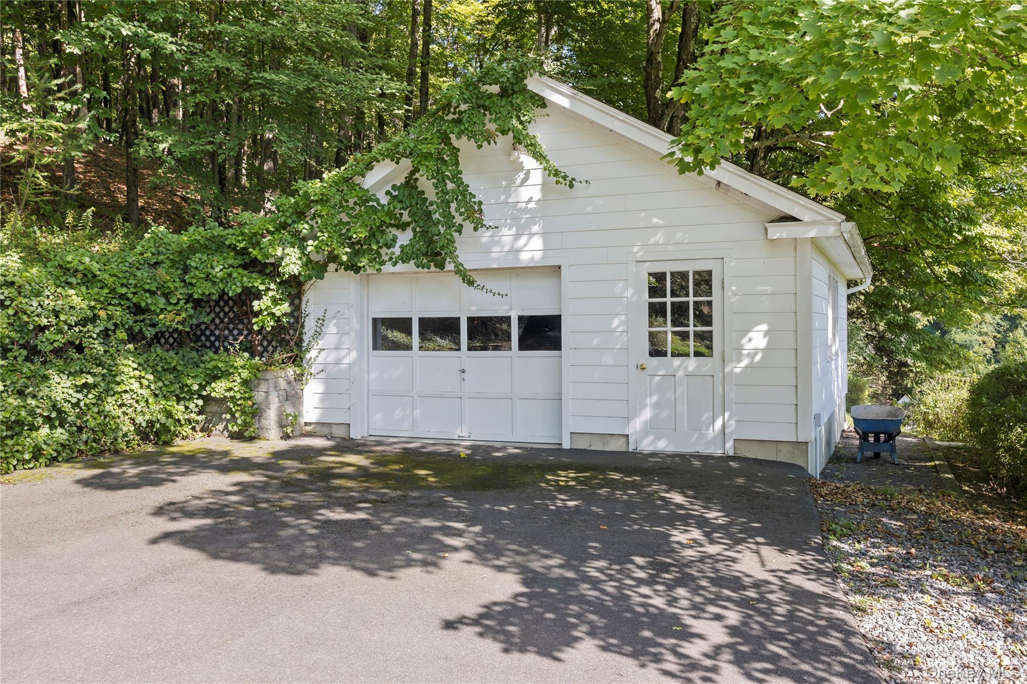 81 Tinker Hill Road Property Photo 19