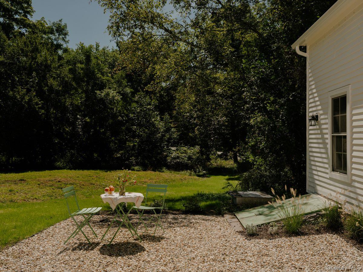 300 Band Camp Road Property Photo 9