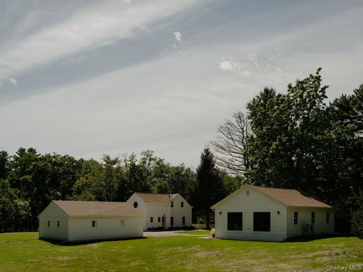 300 Band Camp Road Property Photo 32