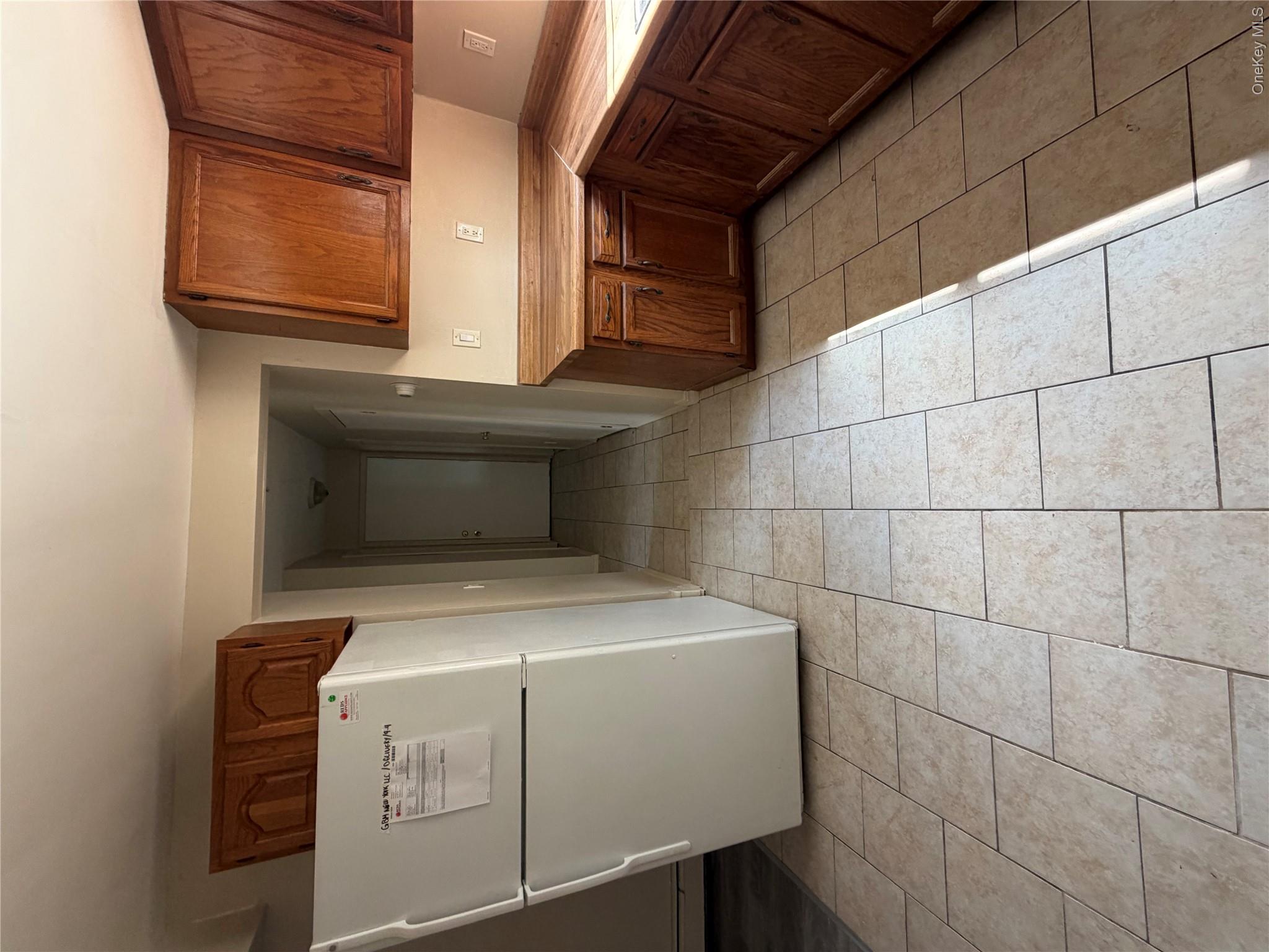 56 Sammis Avenue Property Photo 6