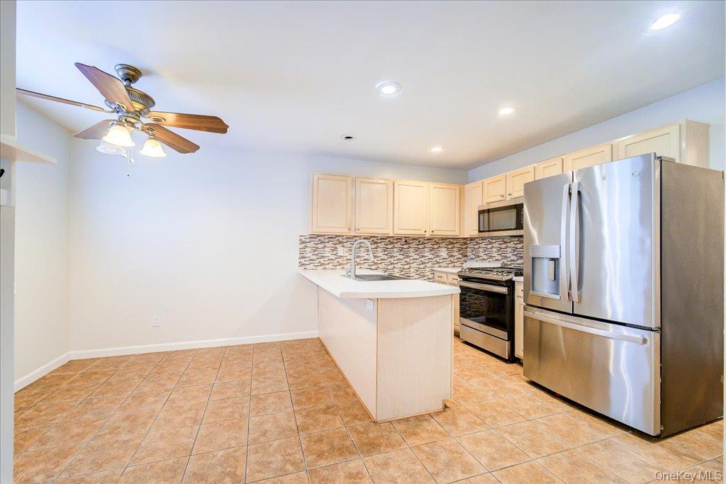 14 Giovanni Court Property Photo 12