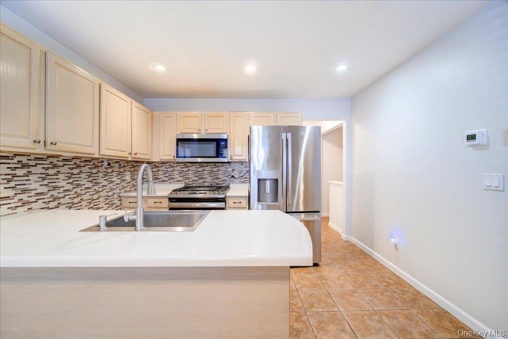 14 Giovanni Court Property Photo 14