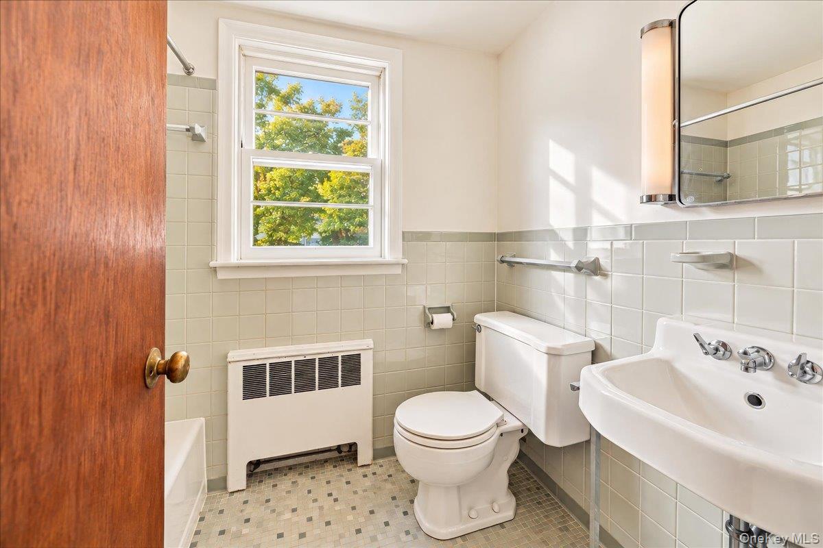 136 Sherman Avenue Property Photo 15