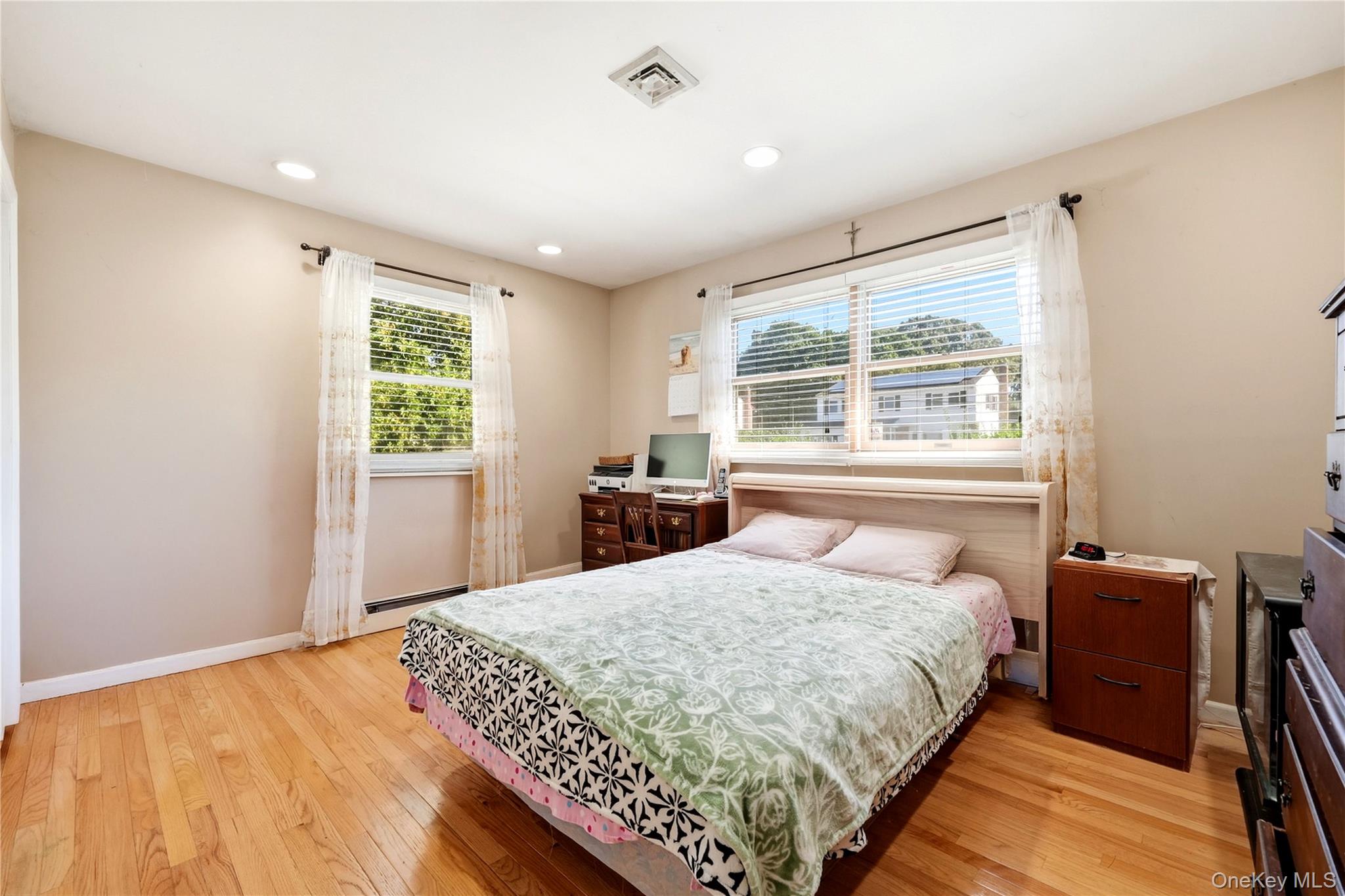 98 Smith Avenue Property Photo 6