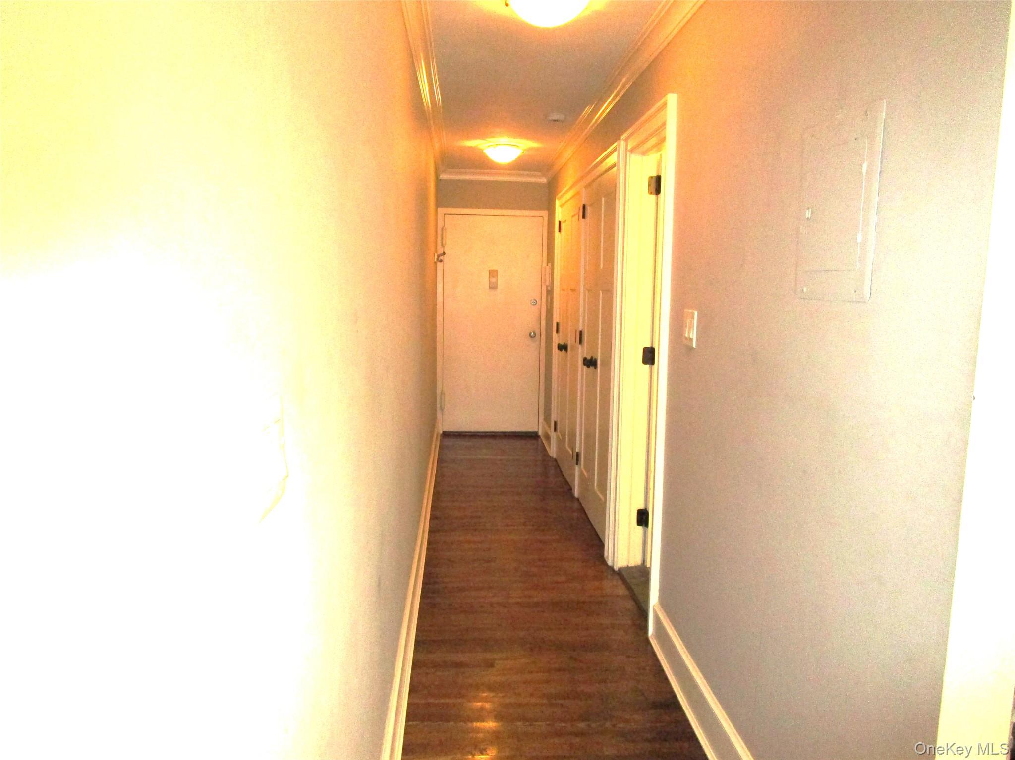 324 Post Avenue 11-i Property Photo 7
