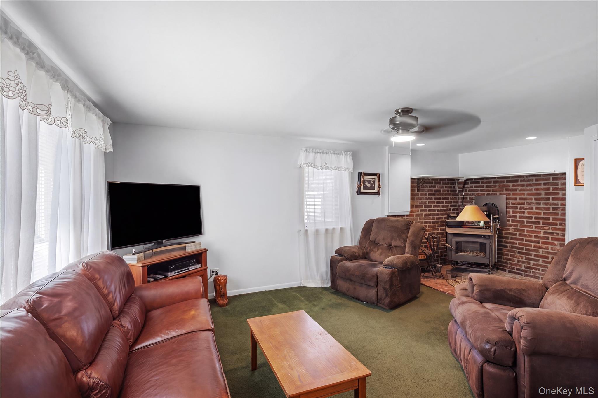 73 Ridgewood Avenue Property Photo 9