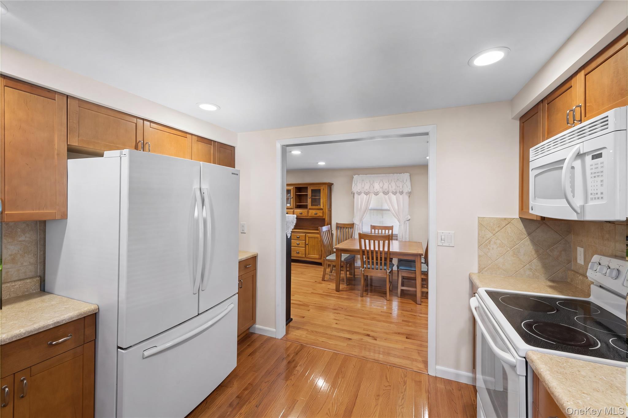 73 Ridgewood Avenue Property Photo 10